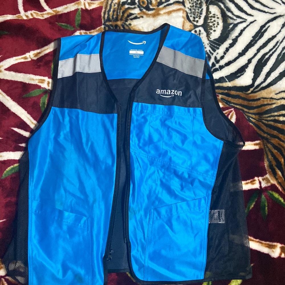 XL Amazon Vest